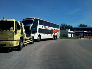 GUINCHO, GUINCHO EM CURITIBA, REBOQUE, REBOQUE EM CURITIBA, GUINCHO PLATAFORMA, GUINCHO PLATAFORMA CURITIBA, REBOQUE DE MOTOS, REBOQUE DE CARROS, REBOQUE DE VANS, REBOQUE DE CAMINHÕES, REBOQUES DE ÔNIBUS, AUTO SOCORRO BIDU.