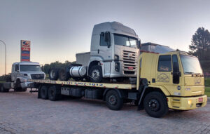 GUINCHO, GUINCHO EM CURITIBA, REBOQUE, REBOQUE EM CURITIBA, GUINCHO PLATAFORMA, GUINCHO PLATAFORMA CURITIBA, REBOQUE DE MOTOS, REBOQUE DE CARROS, REBOQUE DE VANS, REBOQUE DE CAMINHÕES, REBOQUES DE ÔNIBUS, AUTO SOCORRO BIDU.